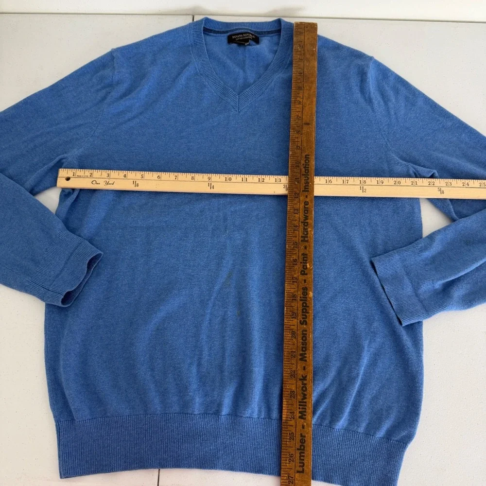 Banana Republic Mens Medium Blue‎ Cotton Cashmere V-Neck Sweater Casual Cozy